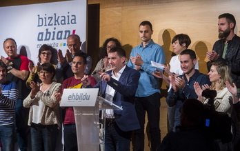 Arnaldo Otegi, durante su intervención en la asamblea de EH BIldu. (Luis Jauregialtzo / FOKU)