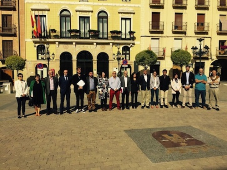 La Mesa del Parlamento de Nafarroa se ha reunido en Flatzes. (GEROA BAI)