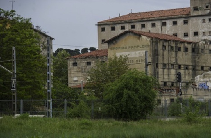 Imagen del edificio de Argal, que ya ha sido derribado. (Jagoba MANTEROLA/FOKU)