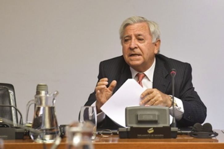 Manuel López Merino, ex director general de la CAMP en su intervención en la comisión sobre la CAN. (Idoia ZABALETA/FOKU)