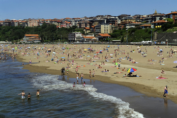 La playa de Ereaga, en Getxo, era una de las afectadas por la contaminación fecal. (Marisol RAMÍREZ/ARGAZKI PRESS)