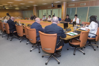 Nueva reunión de la Ponencia de Autogobierno en el Parlamento de Gasteiz. (Juanan RUIZ / FOKU)