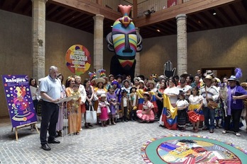 Presentación de la ‘Kalejira de las culturas’ que tendrá lugar el último día de los sanfermines. (AYUNTAMIENTO DE IRUÑEA)