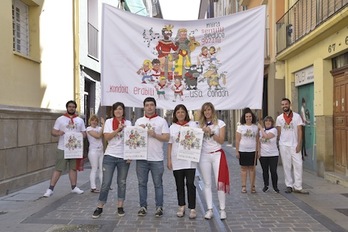 Una ‘nueva’ peña se encargará de difundir el material de la campaña de salud sexual para jóvenes en sanfermines. (AYUNTAMIENTO DE IRUÑEA)