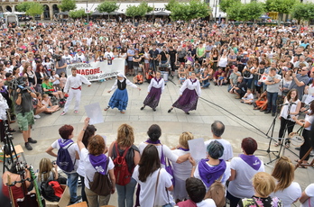  Miles de personas han recordado a Nagore Laffage en la Plaza del Castillo. (Idoia ZABALETA / FOKU)