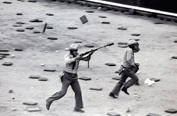 Imagen de la carga policial en la plaza de toros el 8 de julio de 1978.