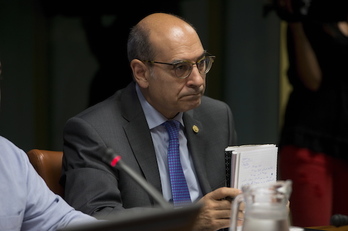 Jon Darpón, durante su comparecencia parlamentaria. (Raul BOGAJO/FOKU)