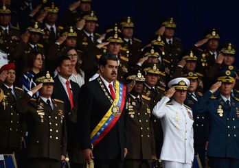 Maduro, momentos antes del atentado fallido. (Juan BARRETO / AFP)