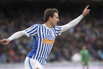 Mikel Oyarzabal, durante un partido. (Juan Carlos RUIZ/FOKU)