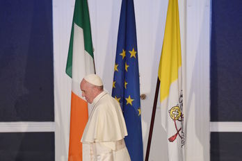 El papa Francisco hoy en Dublin. (BEN STANSALL/AFP)