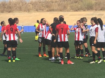 El calor condicionó el desarrollo del encuentro. (ATHLETIC CLUB)