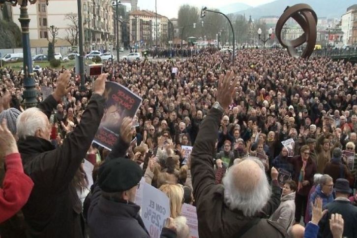 Pentsiodunen mobilizazio bateko artxiboko irudia. (@ehbildu)