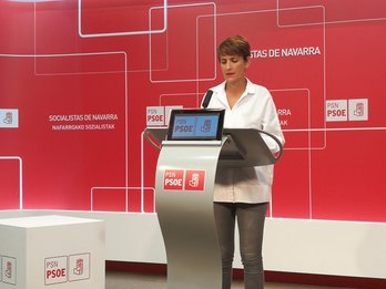 María Chivite ha comparecido hoy en la sede del PSN. (@MartxeloDiaz)