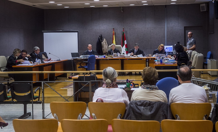 Tercera sesión del juicio por la muerte de Iñigo Cabacas. (Luis JAUREGIALTZO/FOKU)