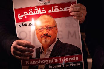 Protesta en Estambul por la muerte de Jamal Khashoggi. (Yasin AKGUL/AFP)