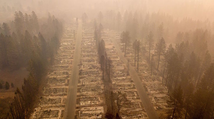 Barrio de la localidad de Paradise, que ha sido arrasada por las llamas. (JOSH EDELSON / AFP)