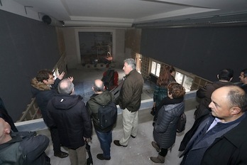 Visita municipal a las obras de Salesianas de la Txantrea. (AYUNTAMIENTO DE IRUÑEA)