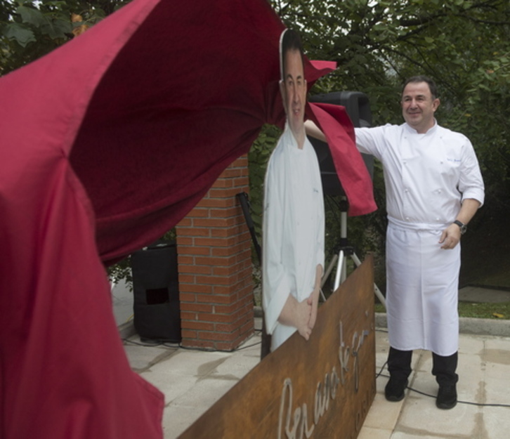 Martín Berasategui, uno de los cocineros que ha renovado las tres estrellas Michelin.. (Jon URBE / FOKU)