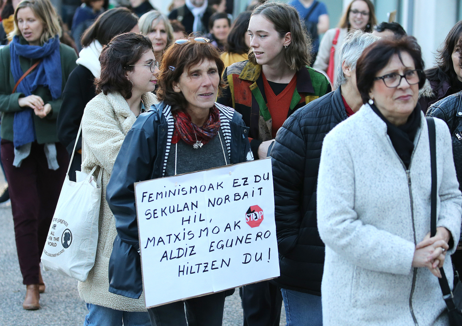 De nombreuses pancartes et banderoles appelaient à mettre un terme aux violences sexistes.©BOBEDME
