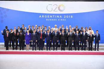 Foto de familia de los líderes del G20 reunidos en Buenos Aires. (Alexander NEMENOV/AFP)