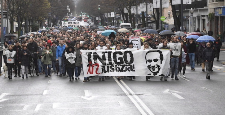 Manifestación para denunciar la «injusticia» en el ‘caso Cabacas’. (Gorka RUBIO/FOKU)