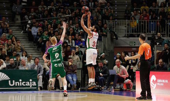 Hilliard ha hecho su aportación a la victoria con ocho puntos. (@Baskonia)