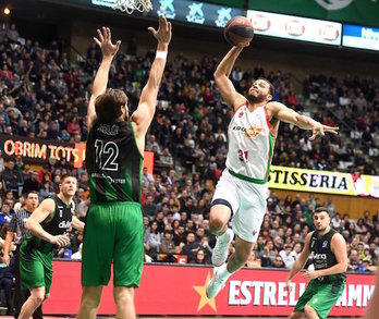 El Baskonia se ha hecho con la victoria ‘in extremis’. (@Baskonia)