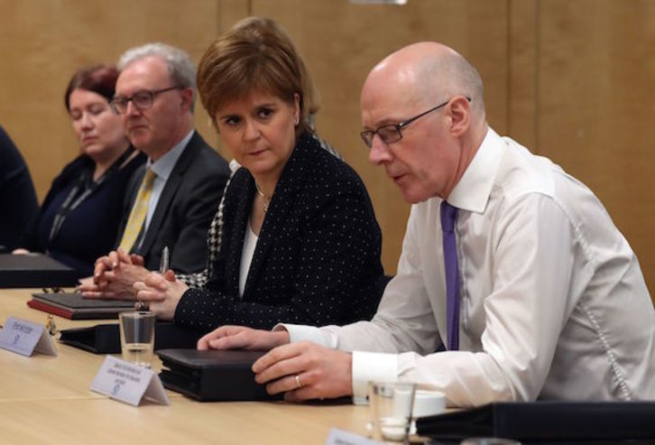 Sturgeon, durante una reunión de su Gabinete. (Andrew MILLIGAN | AFP)
