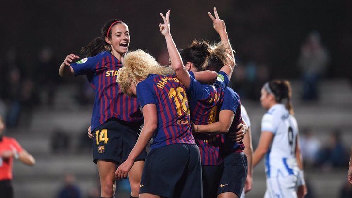 Las catalanas celebran uno de sus goles. (@FCBfemeni)