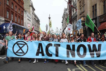 Manifestación del movimiento Extinction Rebellion en Londres contra el cambio climático. Isabel INFANTES/AFP)