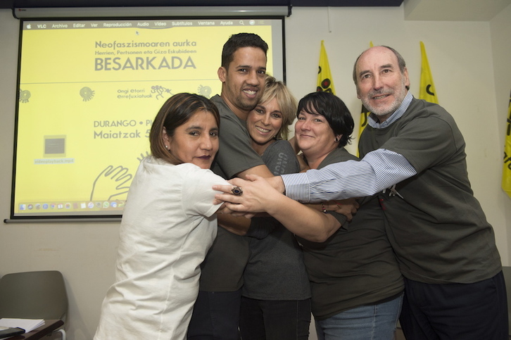 Maria Juncay, Onintza Enbeita, Ana Urrutia, Hassanna Aalia y Luis Arbide. (Monika del VALLE/FOKU)