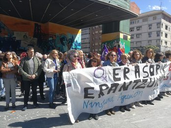 Concentración en la Herriko Plaza de Barakaldo. (@infobarakaldo)