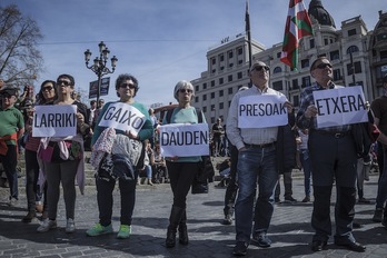 Movilización en Bilbo en defensa de los presos enfermos: Gorka Fraile es uno de ellos. (Aritz LOIOLA | FOKU)