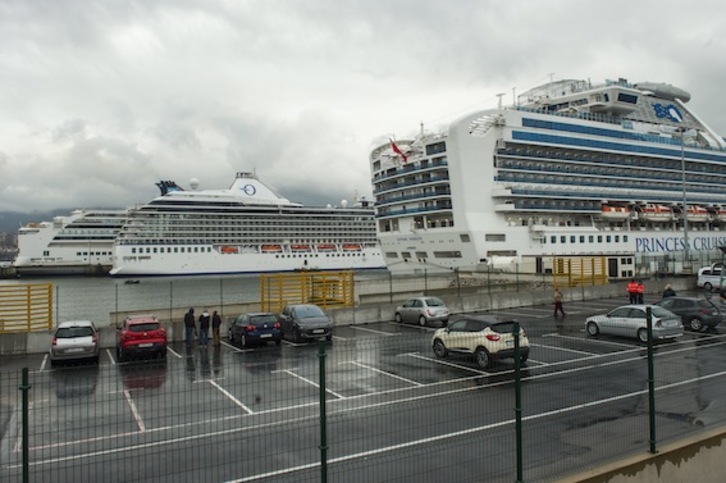 Los cruceros llegados hoy a BIlbo. (Monika DEL VALLE /FOKU)