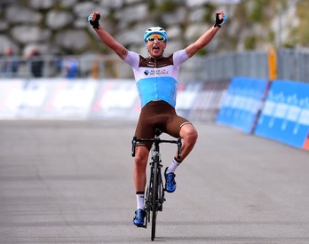 Peters celebra su victoria (Luk BENIES / AFP)