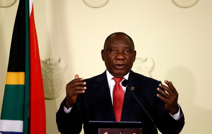 El presidente de Sudáfrica, Cyril Ramaphosa, anunciando la composición del nuevo gabinete. (Phill Magakoe/AFP) 