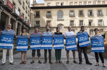 Varios de los procesados anunciando la movilización. (Jagoba MANTEROLA/FOKU)