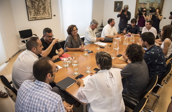 Reunión entre PSN, Geroa Bai, Izquierda-Ezkerra y Podemos-Ahal Dugu. (Jagoba MANTEROLA / FOKU) 