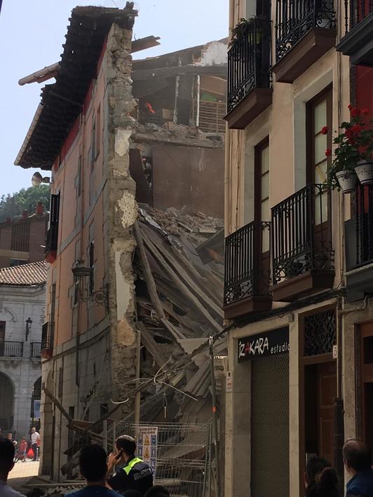 Edificio derrumbado en Elgoibar.