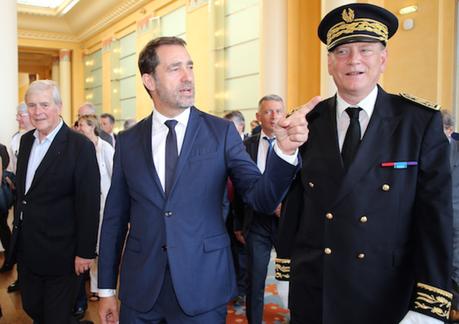 Le ministre de l'Intérieur français a visité les différents sites où se dérouleront les réunions du G7. ©Bob EDME
