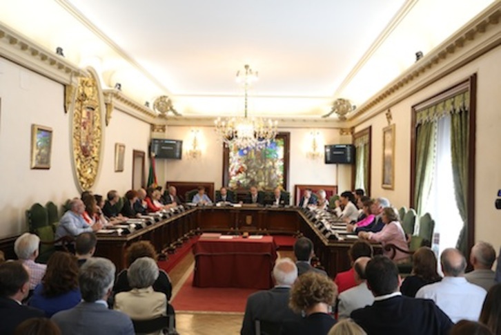 Imagen de un pleno del nuevo Consistorio iruindarra. (AYUNTAMIENTO DE IRUÑEA)