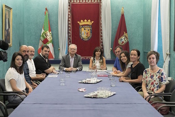 Reunión celebrada hoy en Gasteiz. (DFA)