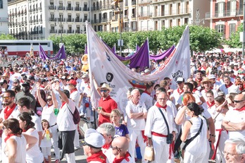 Concentración de la plaza del Castillo. (Idoia ZABALETA / FOKU)