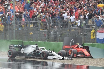 Hamilton y Lecrec, con diferente final, sufrieron sendos accidentes (Christof STACHE / AFP)