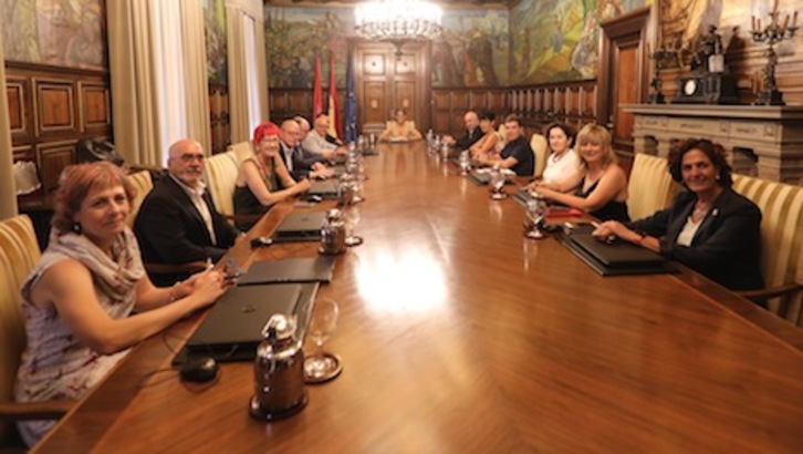 Imagen de la primera sesión celebrada por el Ejecutivo de María Chivite. (GOBIERNO DE NAFARROA)