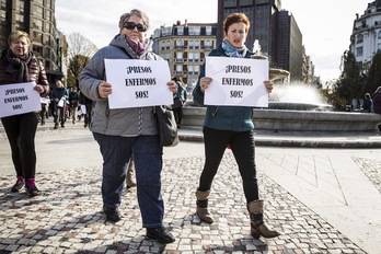 Movilización en Bilbo por la libertad de los presos y presas enfermos. (Aritz LOIOLA | FOKU)