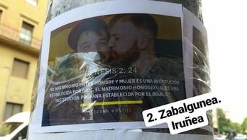 Imagen de los carteles contra el matrimonio homosexual colocados en Iruñea.