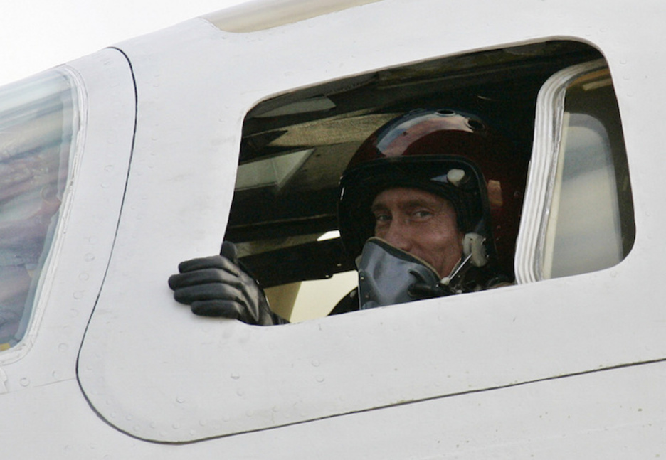 En agosto de 2005, a los mandos de un Tupolev-160. (Vladimir RADIONOV/AFP)