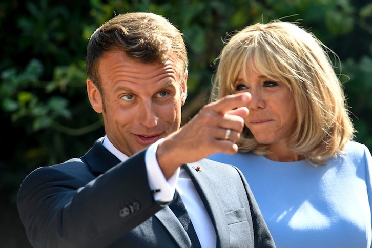 Briggite Macron, «anfitriona» de las parejas de los mandatarios en esta cumbre. (Gerard JULIEN | AFP)
