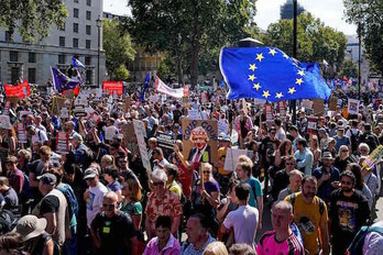 Miles de personas se han manifestado en las calles de Londres. (Niklas HALLE'N/AFP) 